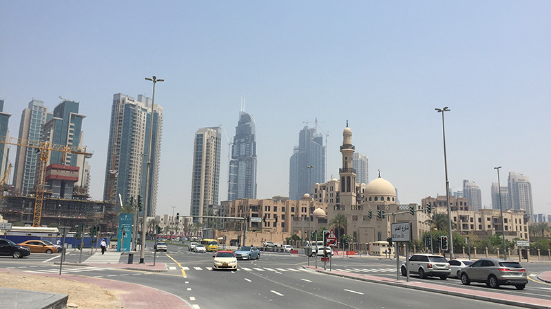 skyline, Dubai, desert, street, road, graffiti, artist
