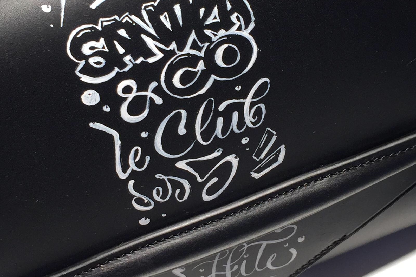 Leather, clutch, art, fashion, dubai, Vuitton,Gucci, luxury