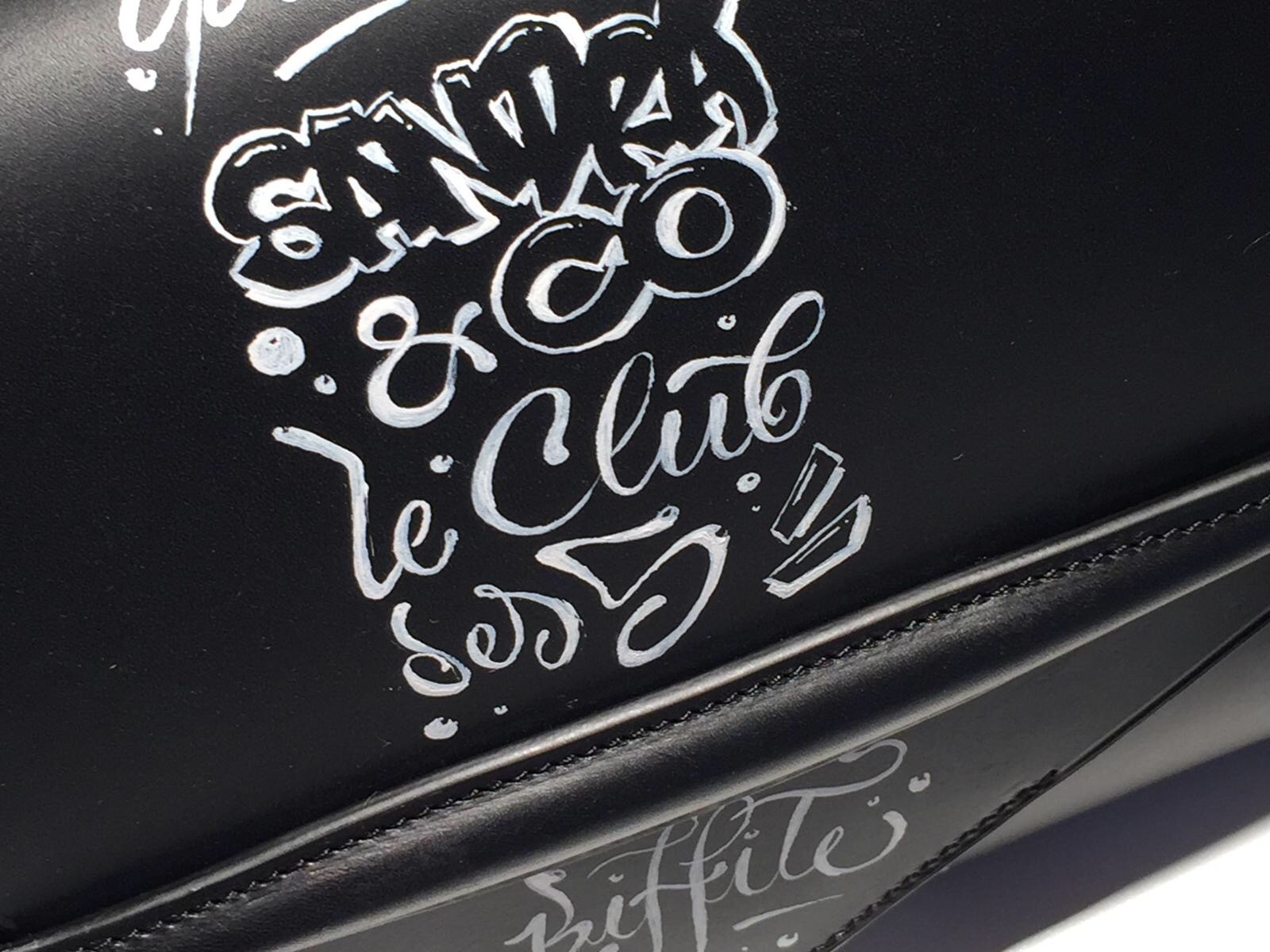 Leather, clutch, art, fashion, dubai, Vuitton,Gucci, luxury