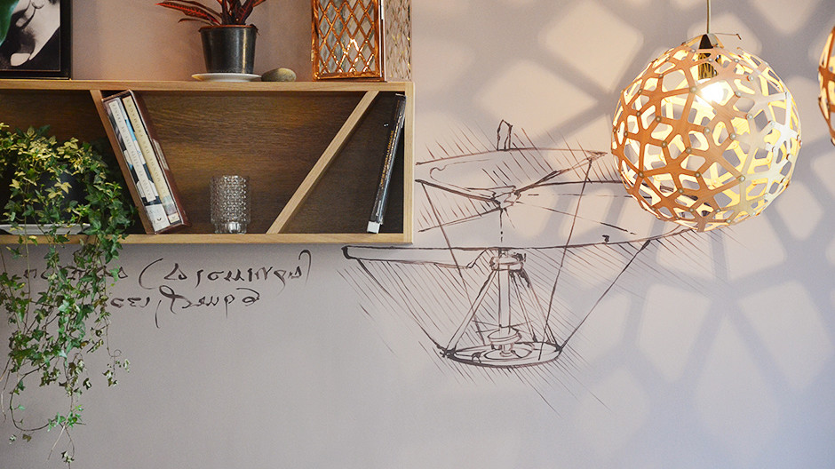 Luruxy, restaurant, dubai, Palm Jumeirah, street art, graffiti, brush, art